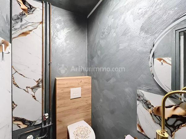 Location                                                      Appartement
                        
                     1 pièces                      15 m2                     à Chamalières