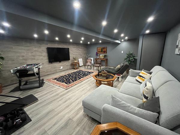 Maison Pontoise 7 pièce(s) 206.65 m² €779 000 ** - Référence 11015