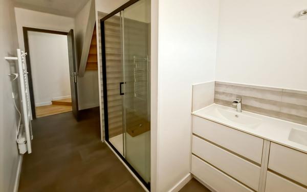 Appartement à vendre    4 pièces • 101 m2 Billère