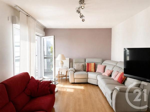 Appartement F3 à vendre  4 pièces - 83 m 2   IVRY SUR SEINE  - 94