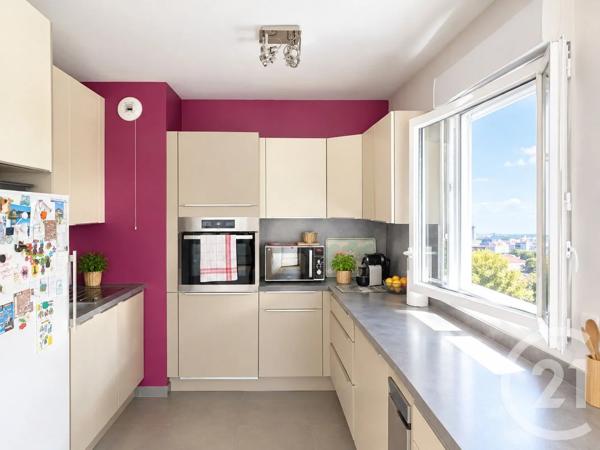 Appartement F3 à vendre  4 pièces - 83 m 2   IVRY SUR SEINE  - 94