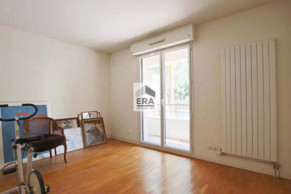 Appartement Montrouge 3 pièces 70,71 m2 jardin