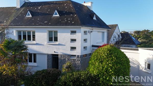 QUIBERON - Maison de 164 m², idéalement située au calme, à proximité immédiate du centre, de la mer et des commerces