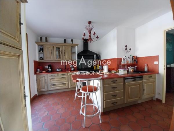 Maison à BRIOUDE, 43100 - 7 pièces 140m²