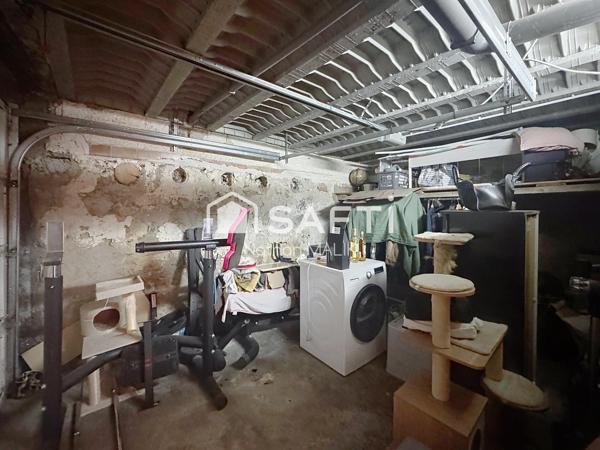 Charmante maison de ville en triplex avec garage