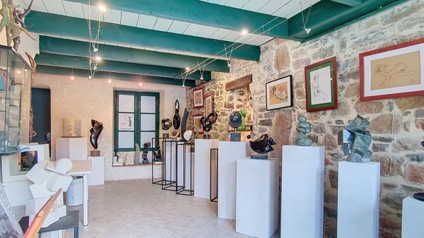 Pontrieux, Immeuble pour investissement locatif, 4 appartements et local artisanal