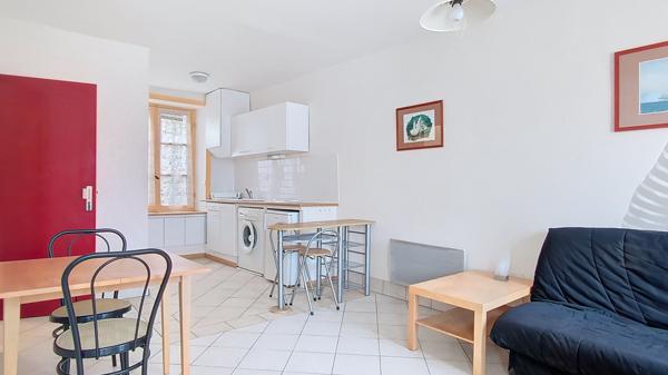 Pontrieux, Immeuble pour investissement locatif, 4 appartements et local artisanal
