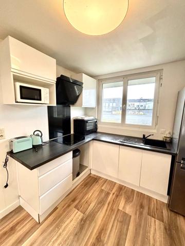 SAINT NAZAIRE-BEL APPARTEMENT DE 34M2-PROCHE COMMERCES-PLACE DE PARKING