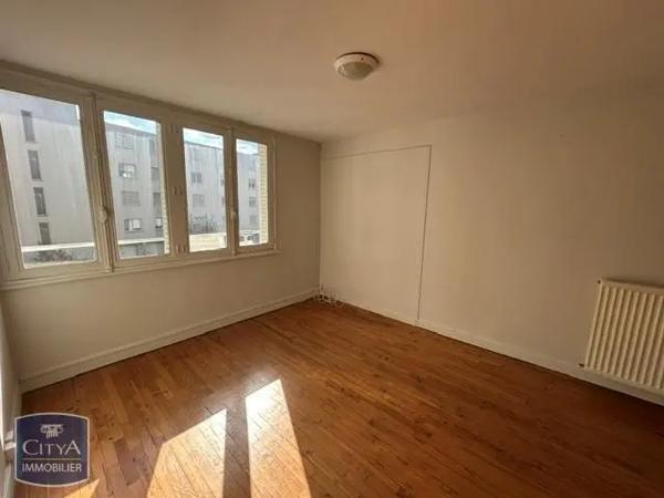 Appartement à louer 2 pièces 44.23m² Clermont-Ferrand (63000)