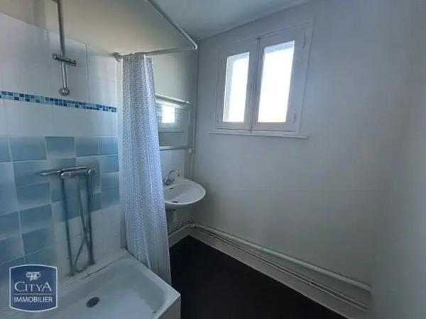 Appartement à louer 2 pièces 44.23m² Clermont-Ferrand (63000)