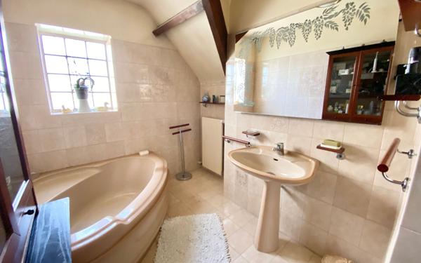 Maison à vendre    6 pièces • 125 m2 Mandres-les-Roses