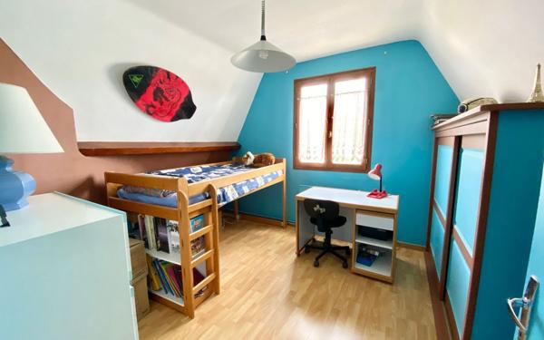 Maison à vendre    6 pièces • 125 m2 Mandres-les-Roses