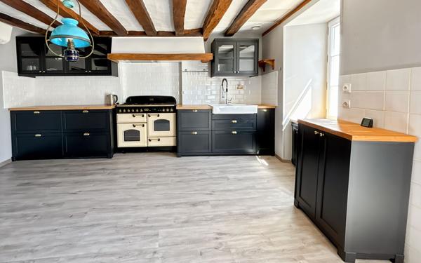 Maison à vendre    5 pièces •  Puiseaux