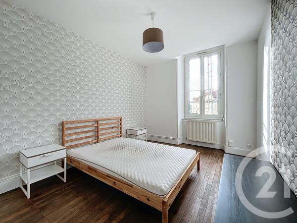 Immeuble à vendre  330 m2 ST POURCAIN SUR SIOULE - 03