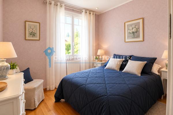 Maison 7 pièce(s) 6 chambre(s) 240 m²