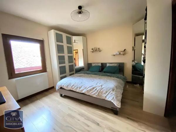 Appartement à louer 3 pièces 71.5m² Montauban (82000)