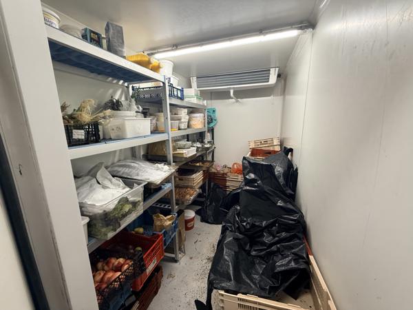Fonds De Commerce
        
        - 70 m² Exclusivité 195 000 € *