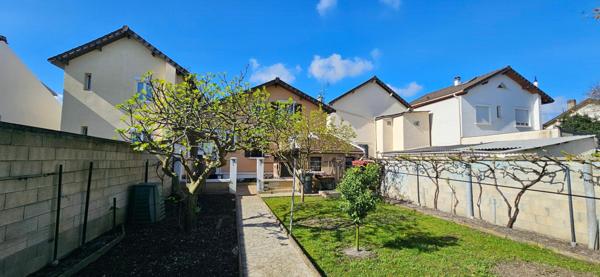 Maison à vendre    6 pièces •  Épinay-sur-Seine