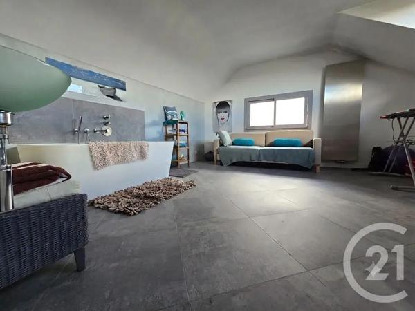 Maison à vendre  7 pièces - 210 m 2   ST MAUR DES FOSSES  - 94
