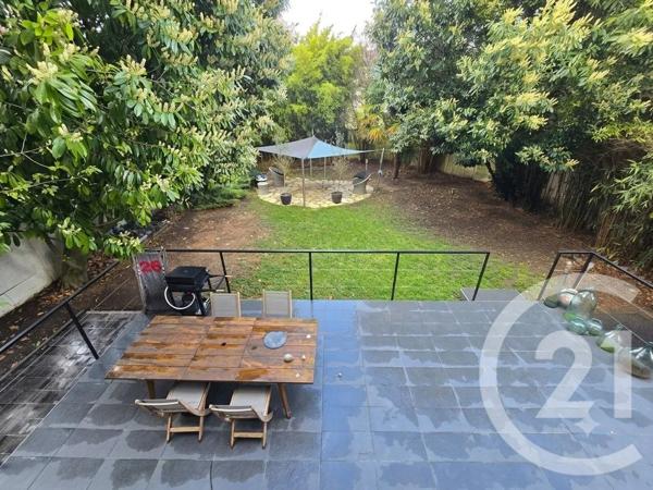 Maison à vendre  7 pièces - 210 m 2   ST MAUR DES FOSSES  - 94