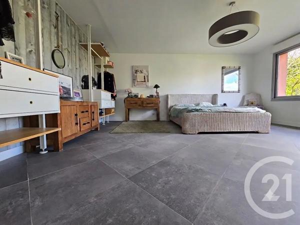 Maison à vendre  7 pièces - 210 m 2   ST MAUR DES FOSSES  - 94
