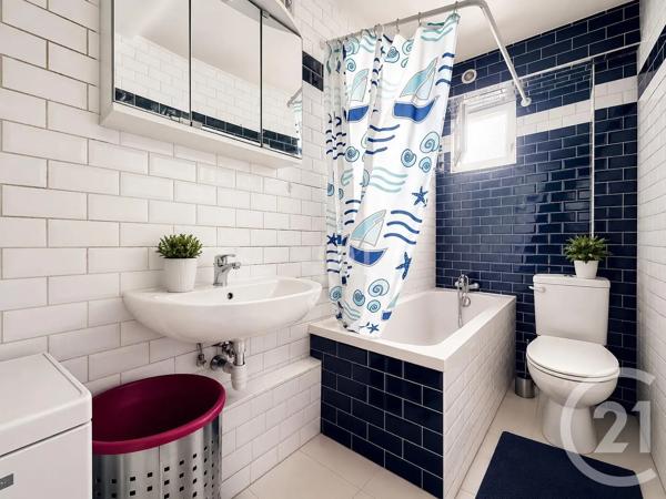 Appartement F3 à vendre  3 pièces - 44,49 m 2   MONTREUIL  - 93