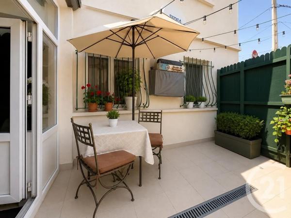 Appartement F3 à vendre  3 pièces - 44,49 m 2   MONTREUIL  - 93