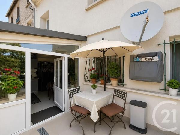 Appartement F3 à vendre  3 pièces - 44,49 m 2   MONTREUIL  - 93