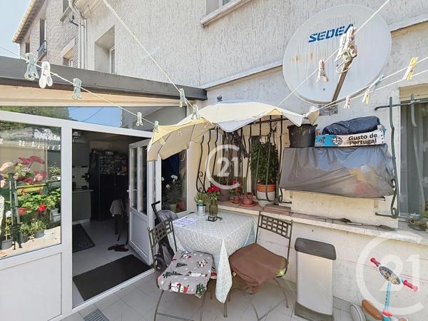 Appartement F3 à vendre  3 pièces - 44,49 m 2   MONTREUIL  - 93