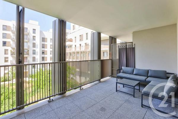 Appartement F4 à vendre  4 pièces - 87 m 2   AUBERVILLIERS  - 93