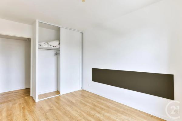Appartement F4 à vendre  4 pièces - 87 m 2   AUBERVILLIERS  - 93