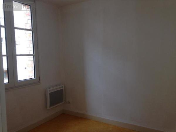 Appartement à louer à Bar-sur-Seine dans l'Aube (10110), ref : 10063/802   
Rue de la République