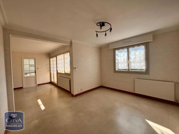 Appartement à louer 4 pièces 97m² Laval (53000)