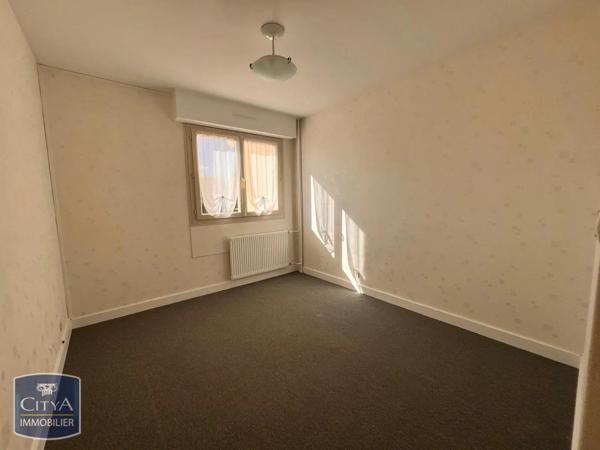 Appartement à louer 4 pièces 97m² Laval (53000)