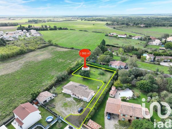 Terrain à vendre 1 061 m² Montaigut-sur-Save