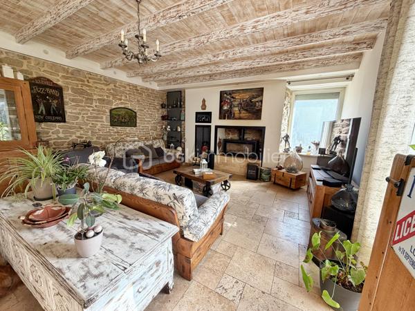 Maison en pierre de 207 m²