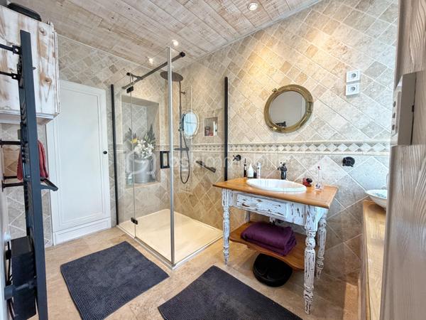 Maison en pierre de 207 m²