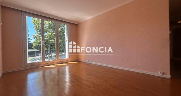 Location Appartement 2 pièces 48 m² - Chatou 78400