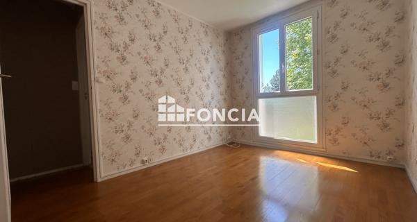 Location Appartement 2 pièces 48 m² - Chatou 78400