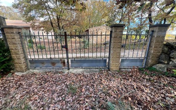 Terrain à vendre    Barjac