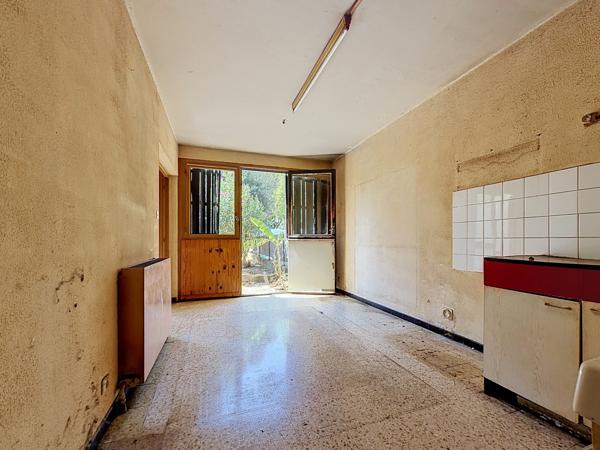 Maison
         5 pièces
        - 108 m² Exclusivité 135 000 € *