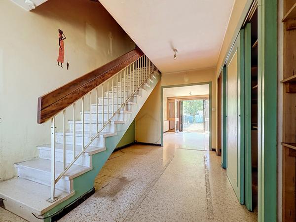 Maison
         5 pièces
        - 108 m² Exclusivité 135 000 € *