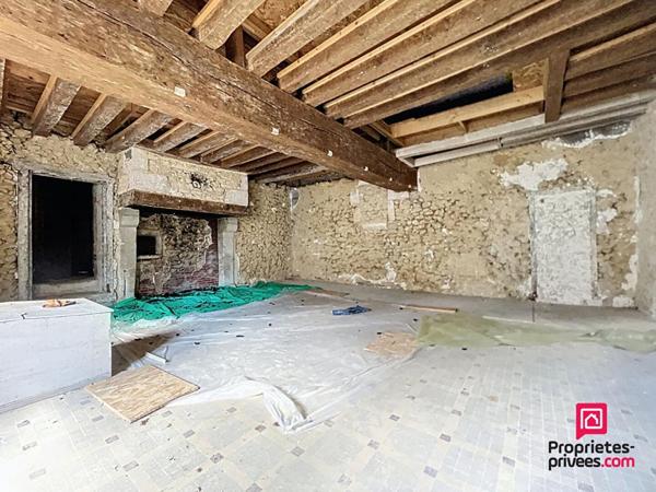 Maison de 185 m2 à rénover au centre de René