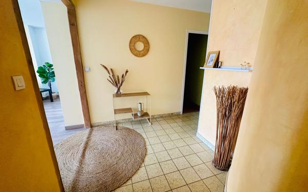 Appartement à vendre    4 pièces • 81,54 m2 Six-Fours-les-Plages