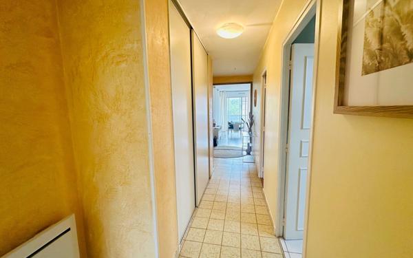 Appartement à vendre    4 pièces • 81,54 m2 Six-Fours-les-Plages