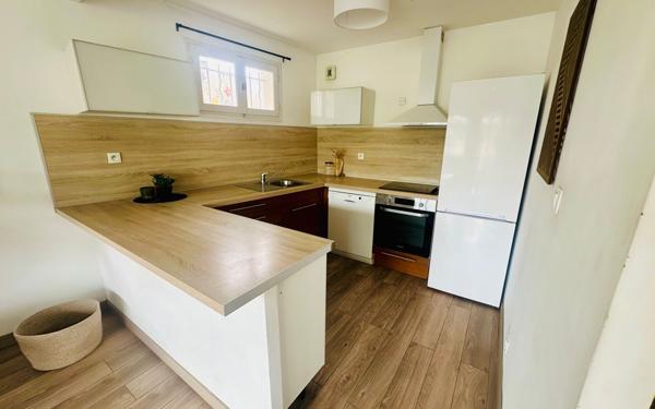 Appartement à vendre    4 pièces • 81,54 m2 Six-Fours-les-Plages