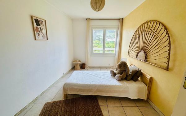 Appartement à vendre    4 pièces • 81,54 m2 Six-Fours-les-Plages