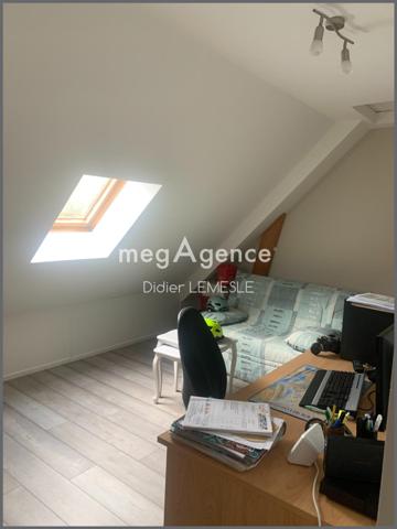 Maison à Seiches-sur-le-Loir, 49140 - 7 pièces 148m²