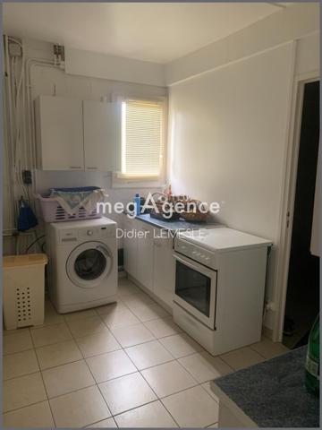 Maison à Seiches-sur-le-Loir, 49140 - 7 pièces 148m²