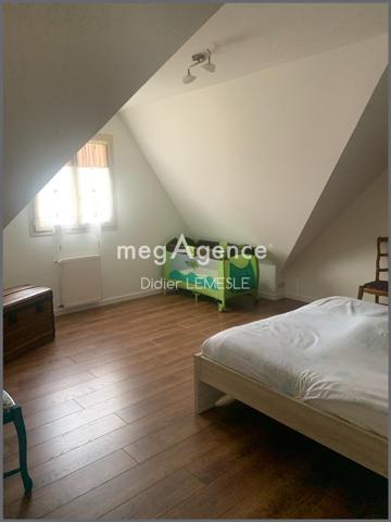 Maison à Seiches-sur-le-Loir, 49140 - 7 pièces 148m²